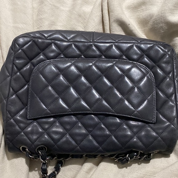 Jumbo Grey Chanel purse - Picture 3 of 6
